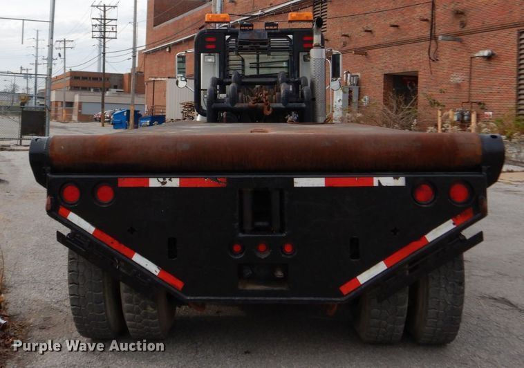 image for item DI1071 2005 Mack CV713  winch truck