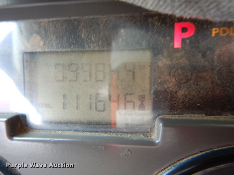 image for item DI1071 2005 Mack CV713  winch truck