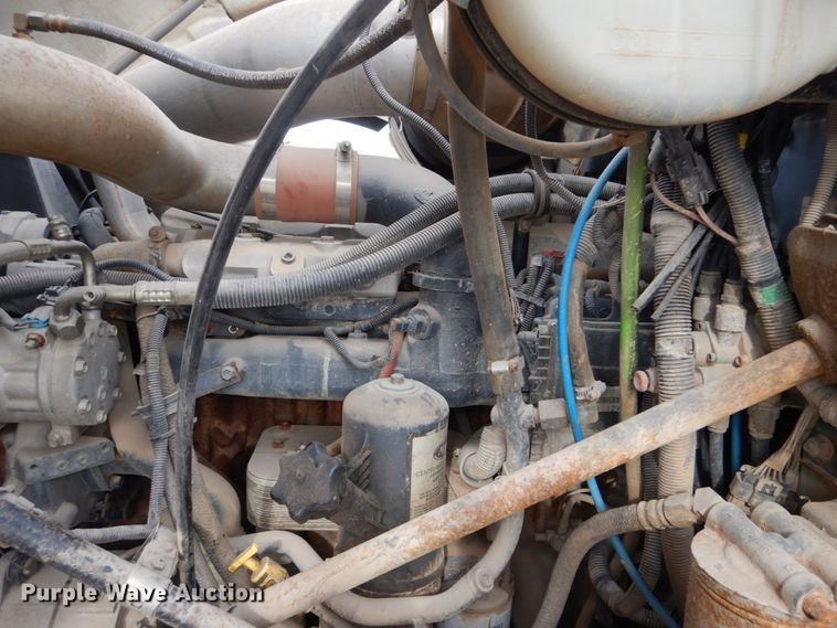 image for item DI1071 2005 Mack CV713  winch truck