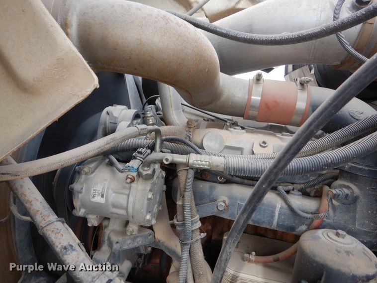 image for item DI1071 2005 Mack CV713  winch truck