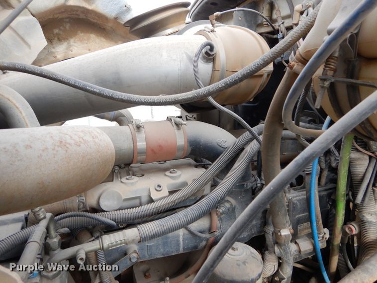 image for item DI1071 2005 Mack CV713  winch truck