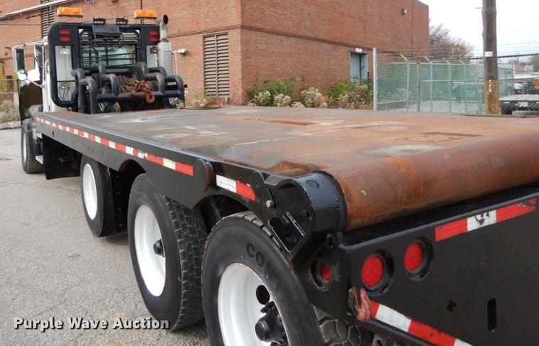 image for item DI1071 2005 Mack CV713  winch truck