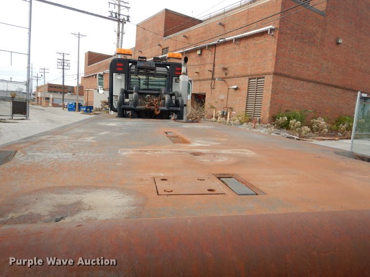 image for item DI1071 2005 Mack CV713  winch truck