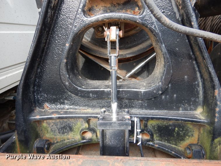 image for item DI1071 2005 Mack CV713  winch truck