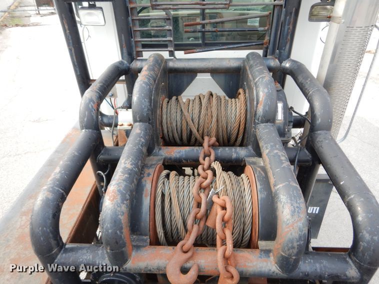 image for item DI1071 2005 Mack CV713  winch truck