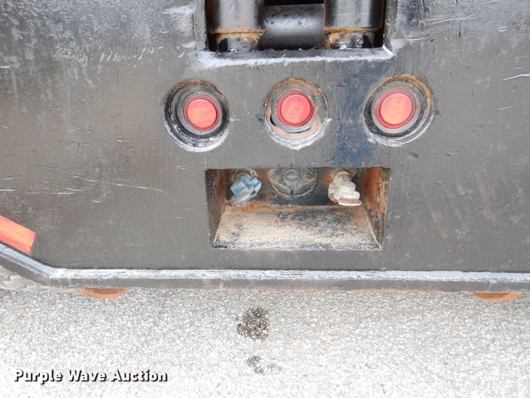 image for item DI1071 2005 Mack CV713  winch truck