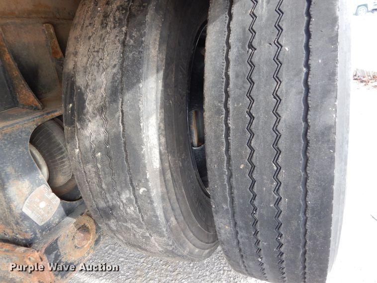 image for item DI1071 2005 Mack CV713  winch truck