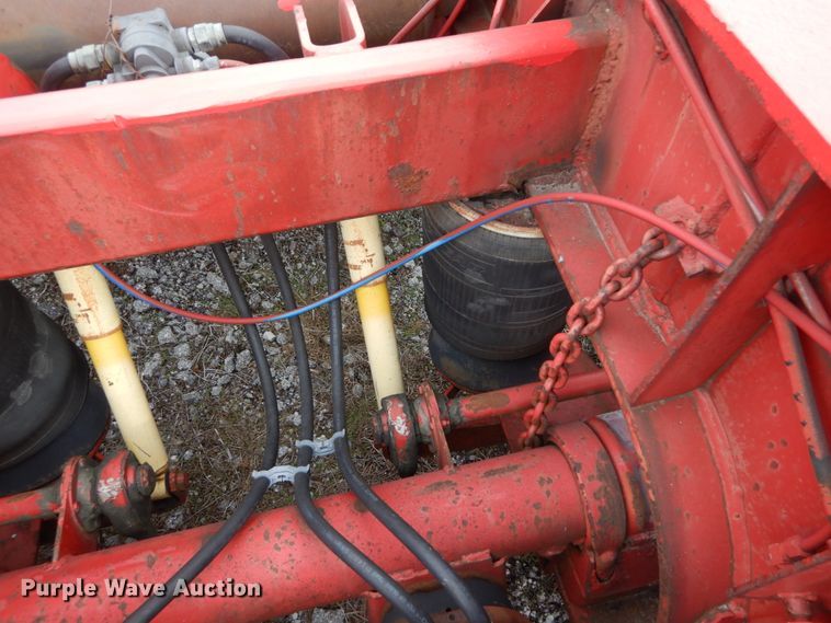 image for item DI1072 1987 Talbert lowboy equipment trailer