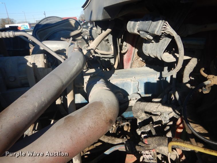 image for item DI1075 2003 International 7400  dump truck