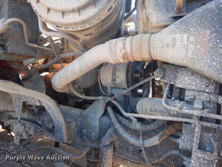 image for item DI1075 2003 International 7400  dump truck