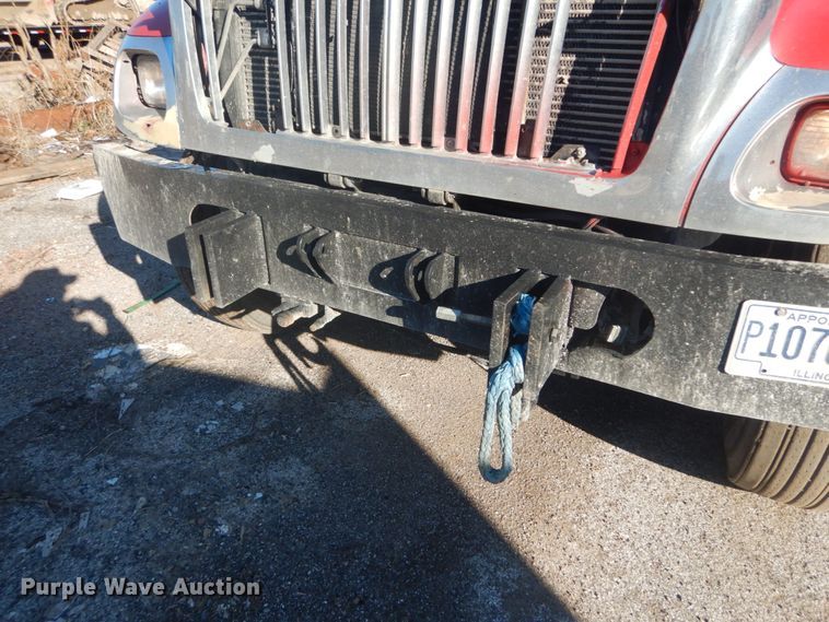 image for item DI1075 2003 International 7400  dump truck