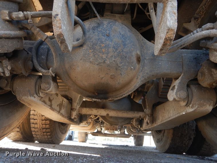 image for item DI1075 2003 International 7400  dump truck