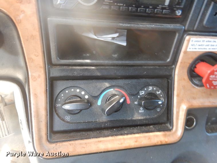 image for item DI1077 2010 International ProStar  semi truck