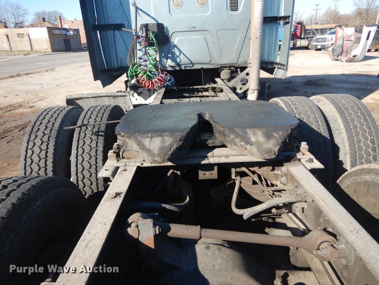 image for item DI1077 2010 International ProStar  semi truck