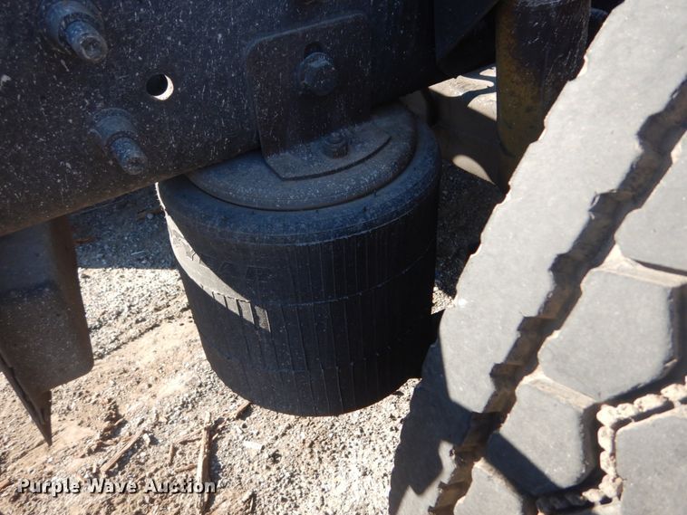 image for item DI1077 2010 International ProStar  semi truck