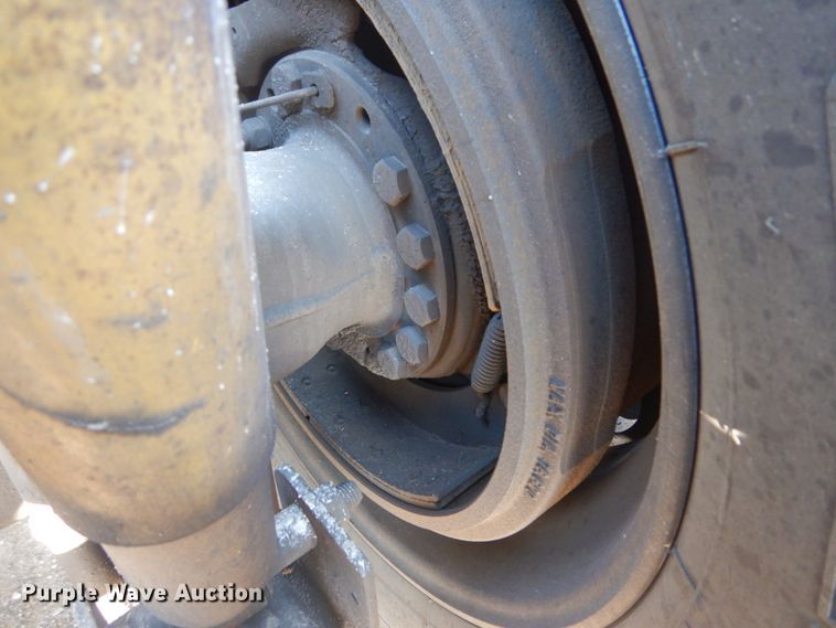 image for item DI1077 2010 International ProStar  semi truck