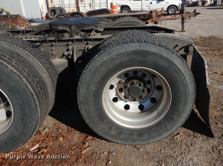 image for item DI1077 2010 International ProStar  semi truck