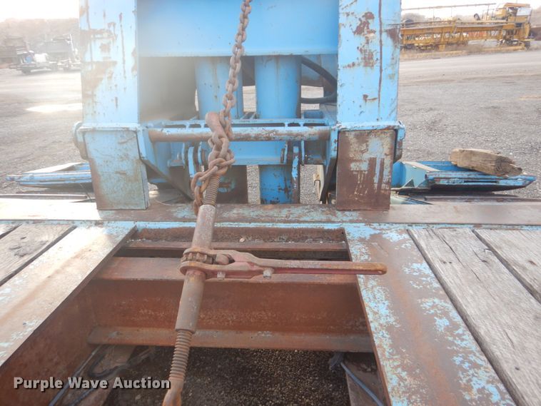 image for item DI2390 1987 Eager Beaver 50HG/HS50-TON lowboy equipment trailer