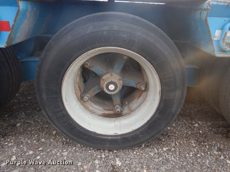 image for item DI2390 1987 Eager Beaver 50HG/HS50-TON lowboy equipment trailer