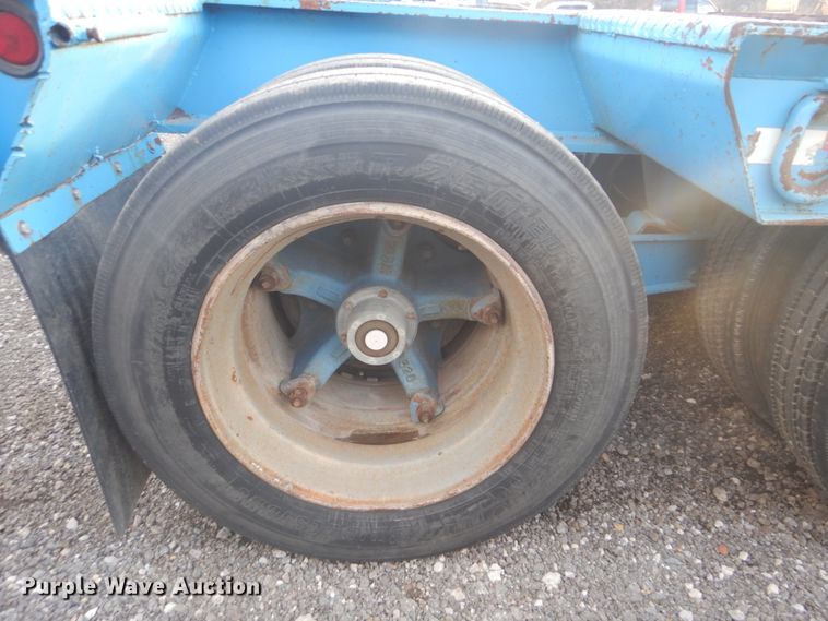 image for item DI2390 1987 Eager Beaver 50HG/HS50-TON lowboy equipment trailer