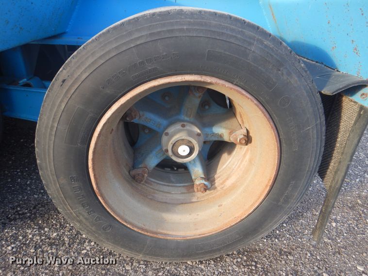 image for item DI2390 1987 Eager Beaver 50HG/HS50-TON lowboy equipment trailer