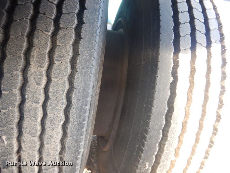 image for item DI2390 1987 Eager Beaver 50HG/HS50-TON lowboy equipment trailer