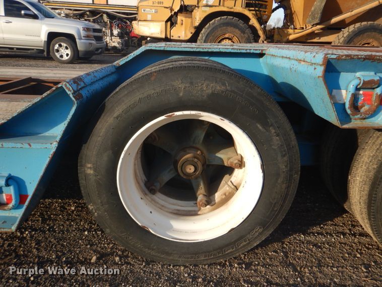 image for item DI2390 1987 Eager Beaver 50HG/HS50-TON lowboy equipment trailer