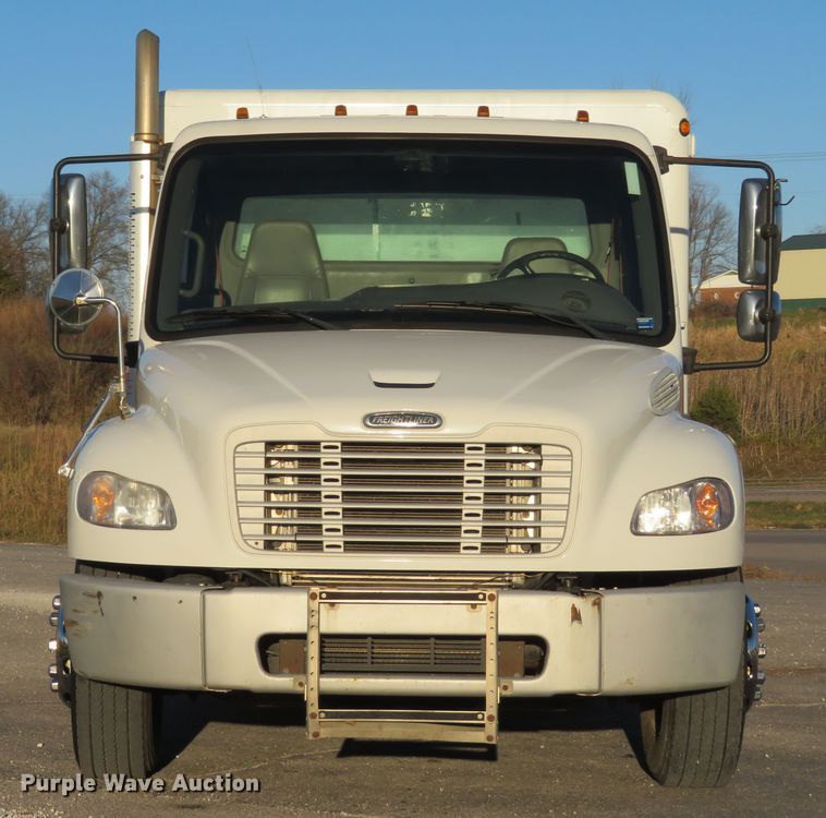 image for item DI3896 2008 Freightliner Business Class M2  delivery truck