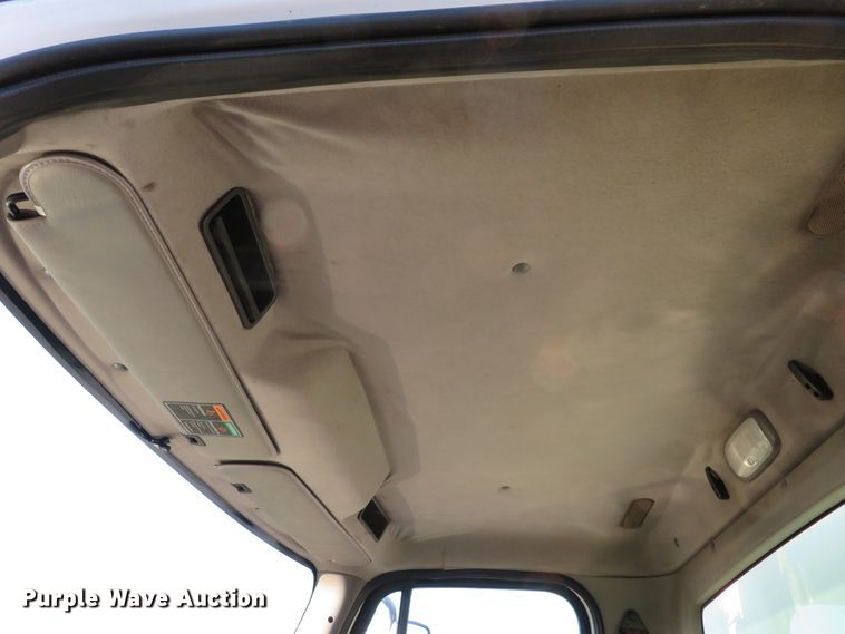 image for item DI3896 2008 Freightliner Business Class M2  delivery truck