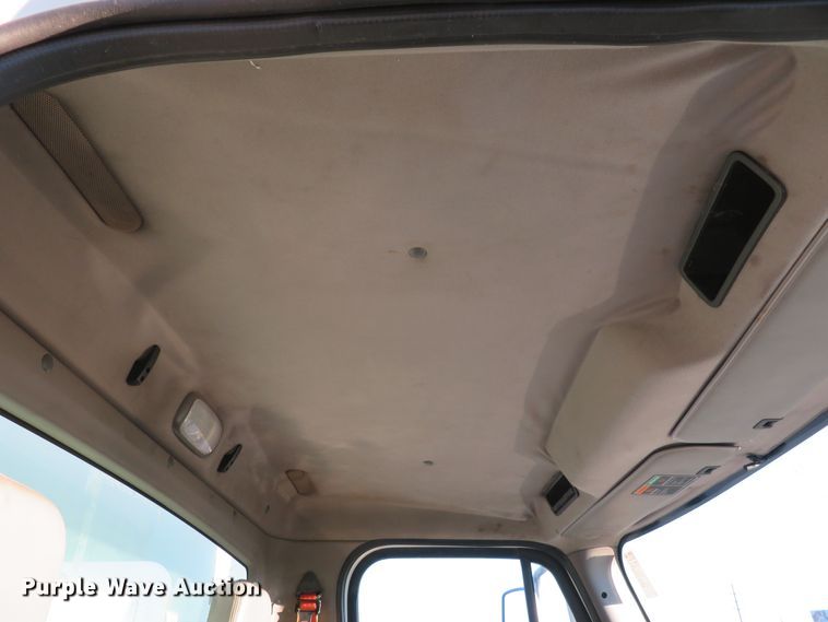 image for item DI3896 2008 Freightliner Business Class M2  delivery truck