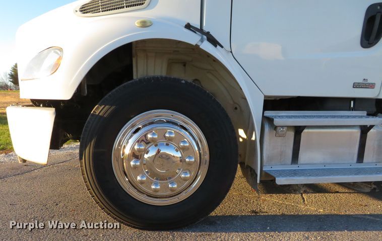 image for item DI3896 2008 Freightliner Business Class M2  delivery truck