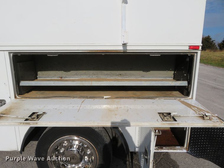 image for item DI3911 2009 Freightliner Business Class M2  utility truck