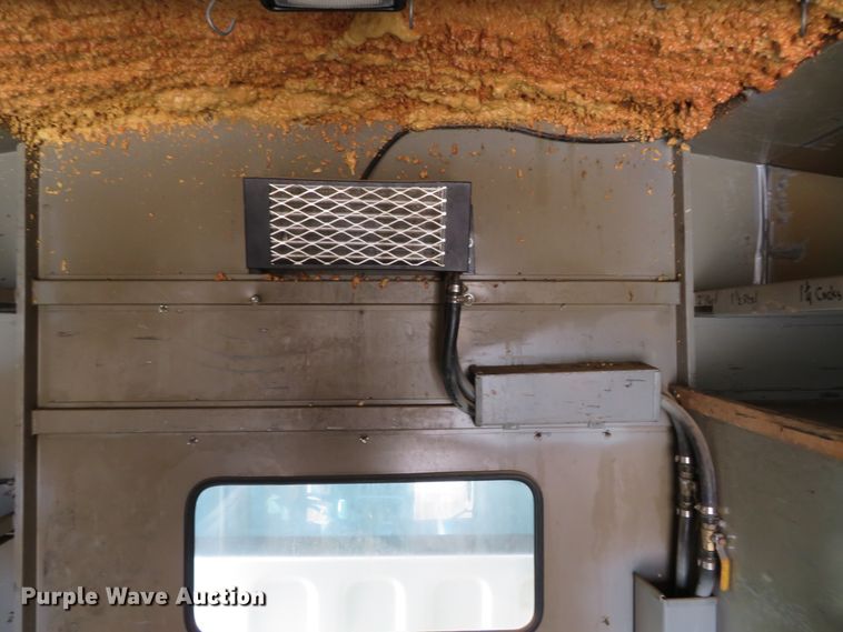 image for item DI3911 2009 Freightliner Business Class M2  utility truck