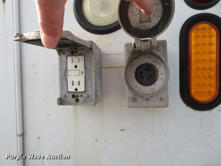 image for item DI3911 2009 Freightliner Business Class M2  utility truck