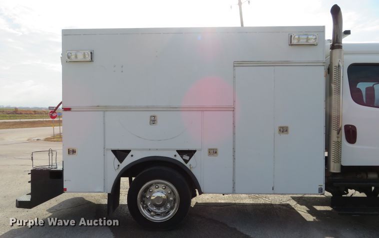 image for item DI3911 2009 Freightliner Business Class M2  utility truck