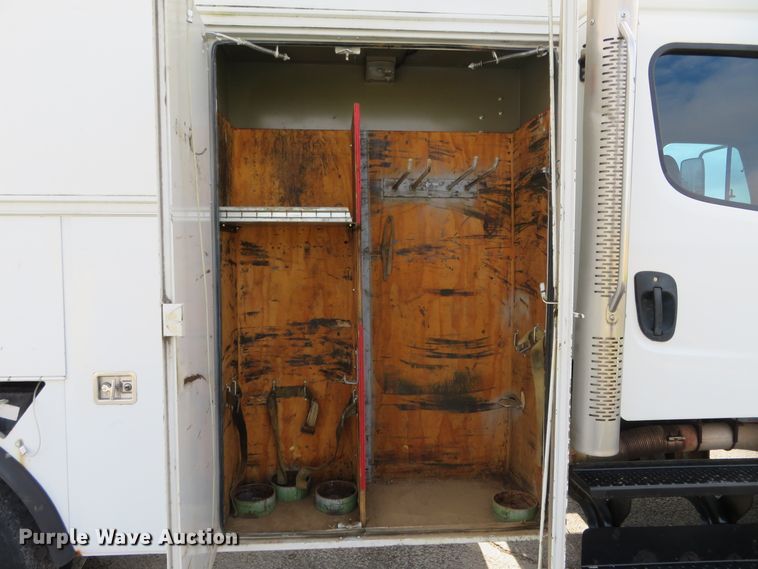 image for item DI3911 2009 Freightliner Business Class M2  utility truck