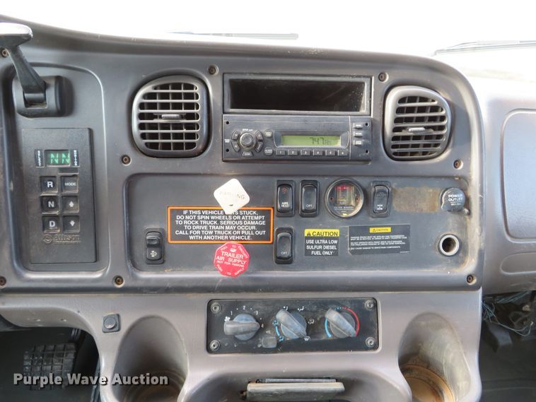 image for item DI3911 2009 Freightliner Business Class M2  utility truck