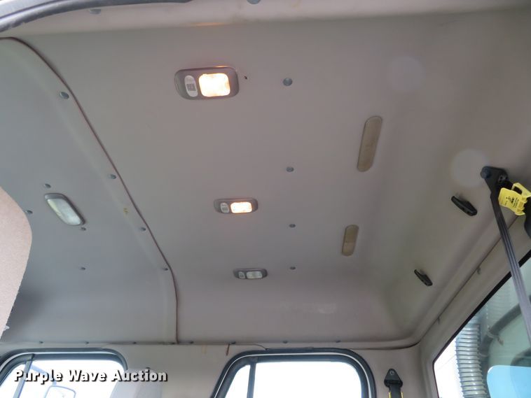 image for item DI3911 2009 Freightliner Business Class M2  utility truck