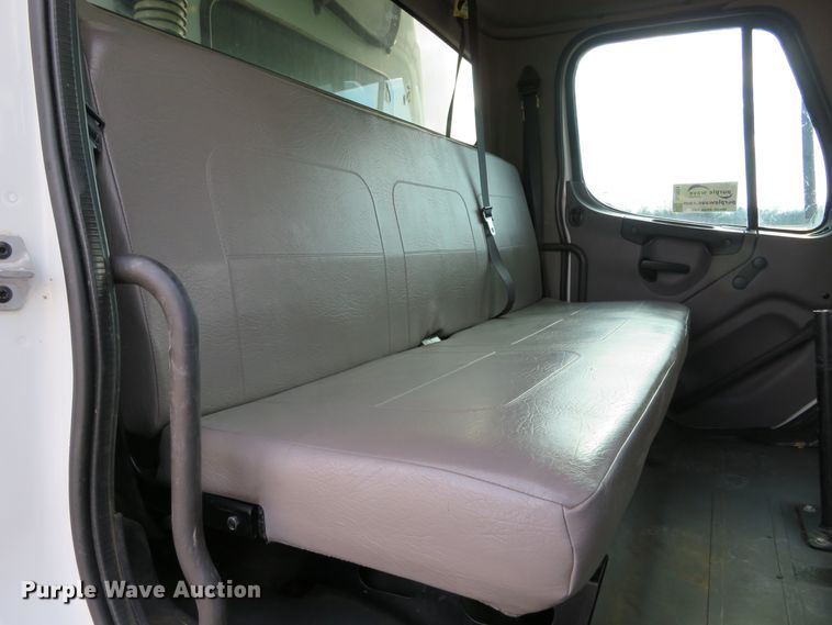 image for item DI3911 2009 Freightliner Business Class M2  utility truck