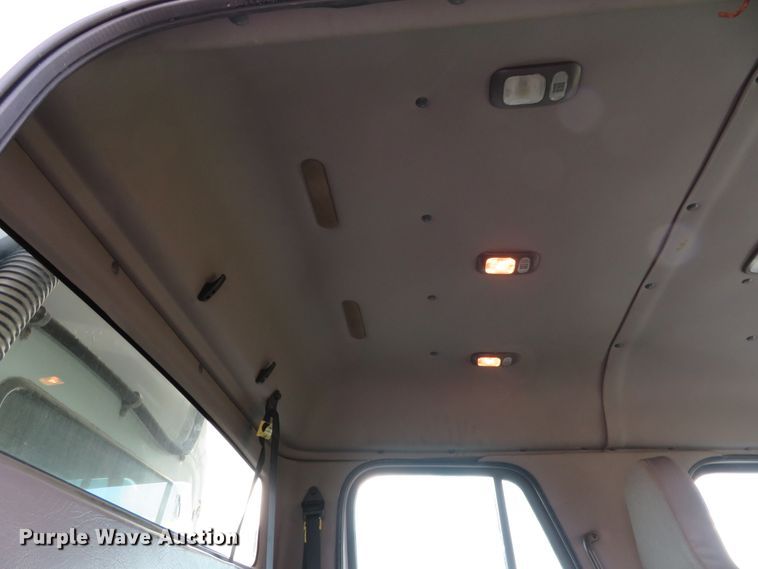 image for item DI3911 2009 Freightliner Business Class M2  utility truck