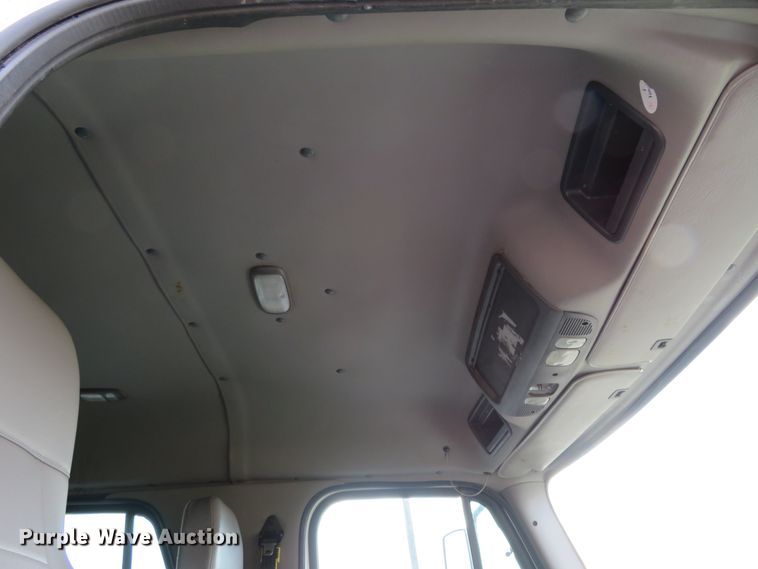 image for item DI3911 2009 Freightliner Business Class M2  utility truck