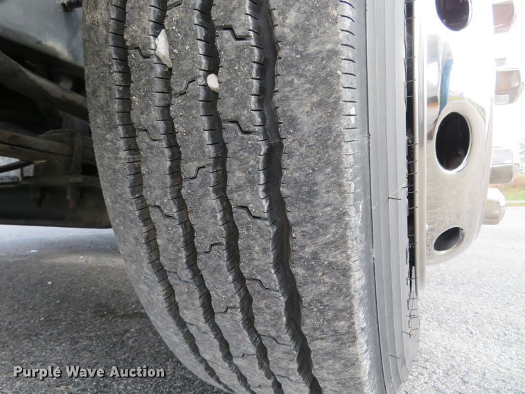 image for item DI3911 2009 Freightliner Business Class M2  utility truck