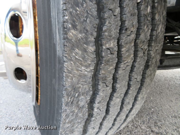 image for item DI3911 2009 Freightliner Business Class M2  utility truck