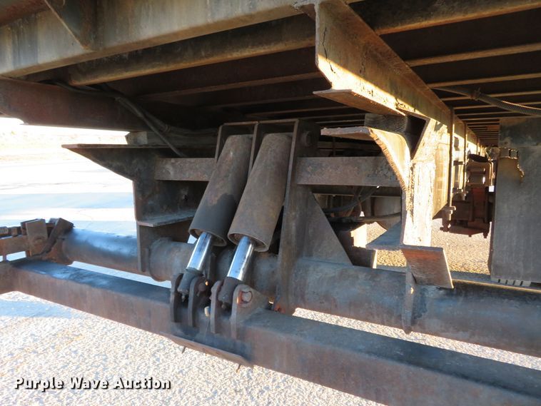 image for item DI3921 2004 Ford F750 Super Duty XLT  box truck