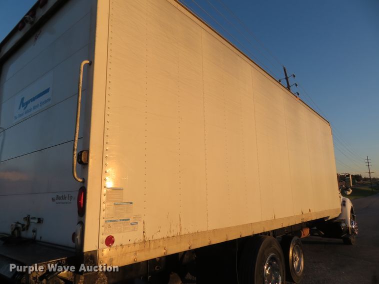 image for item DI3921 2004 Ford F750 Super Duty XLT  box truck