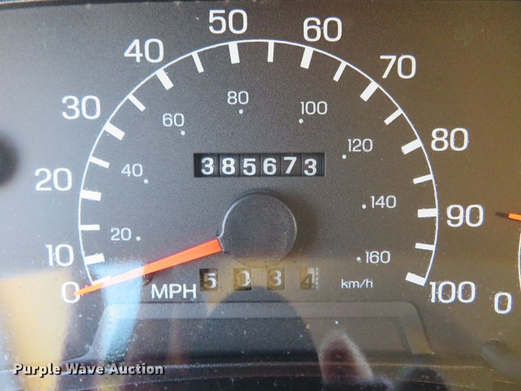 image for item DI3921 2004 Ford F750 Super Duty XLT  box truck