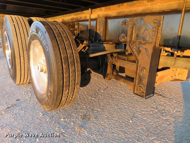 image for item DI3921 2004 Ford F750 Super Duty XLT  box truck