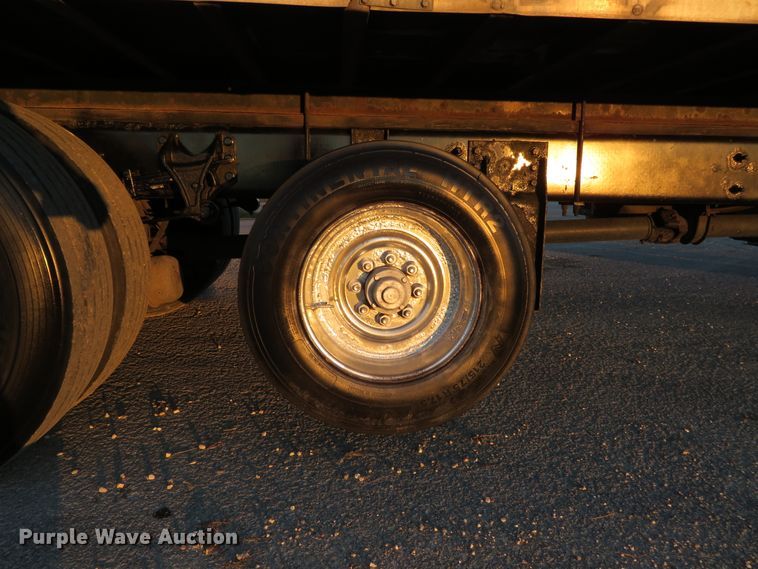 image for item DI3921 2004 Ford F750 Super Duty XLT  box truck