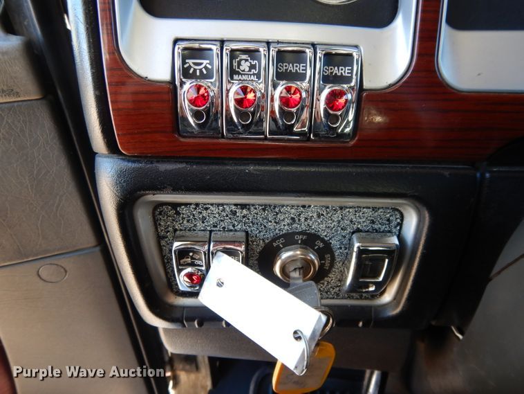 image for item DI8063 2006 Kenworth W900  semi truck