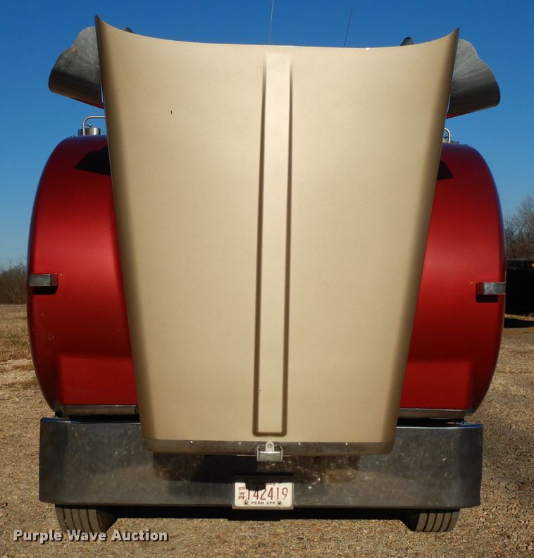 image for item DI8063 2006 Kenworth W900  semi truck